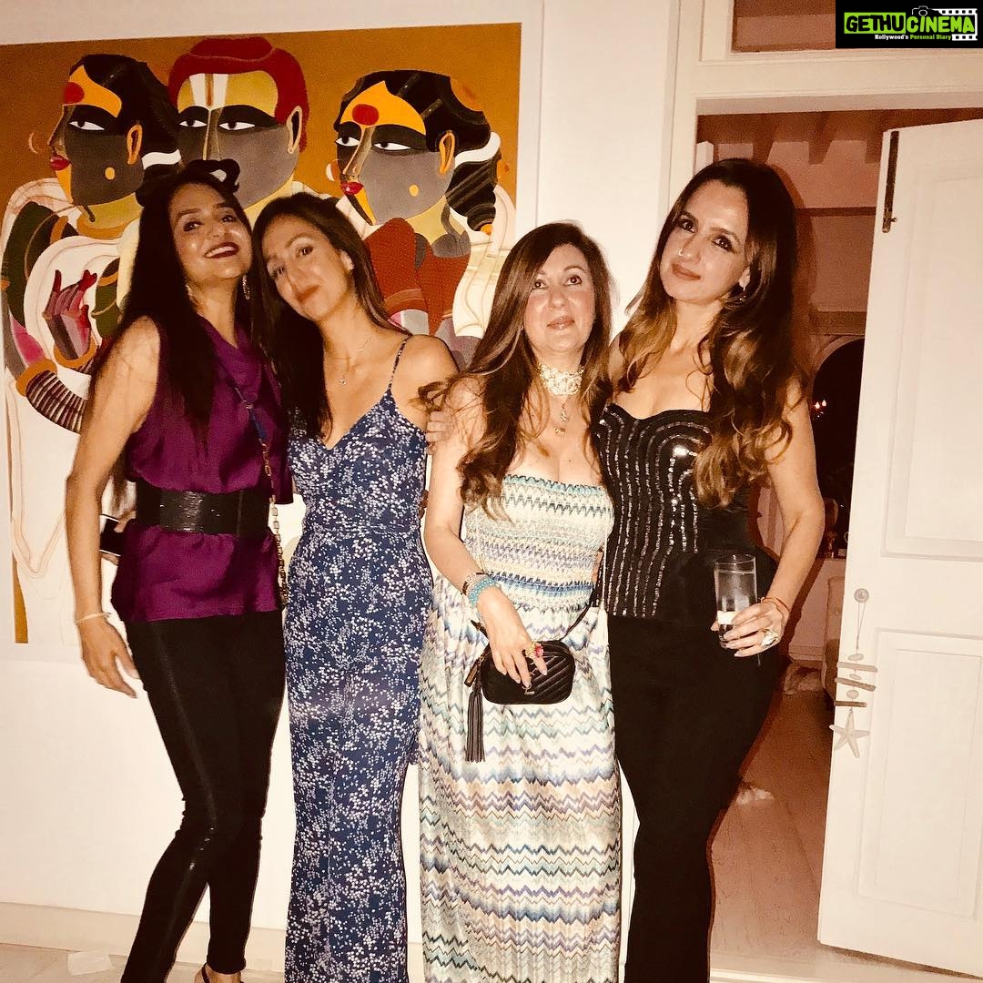 Madhoo Instagram - Happy happy @pennypatel88 ❤️❤️❤️❤️❤️❤️