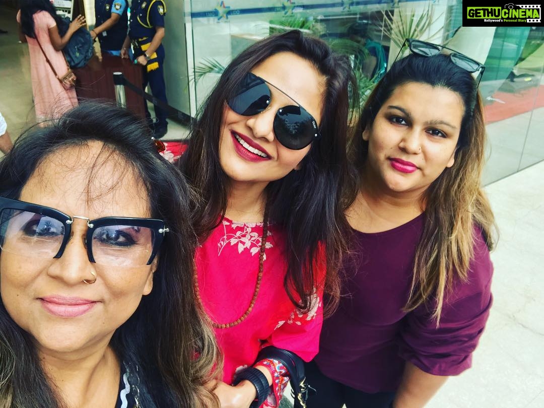 Madhoo Instagram - @sharmillakhanna @shaansk 🙏🙏🙏🙏❤️❤️❤️❤️❤️❤️❤️❤️❤️❤️❤️