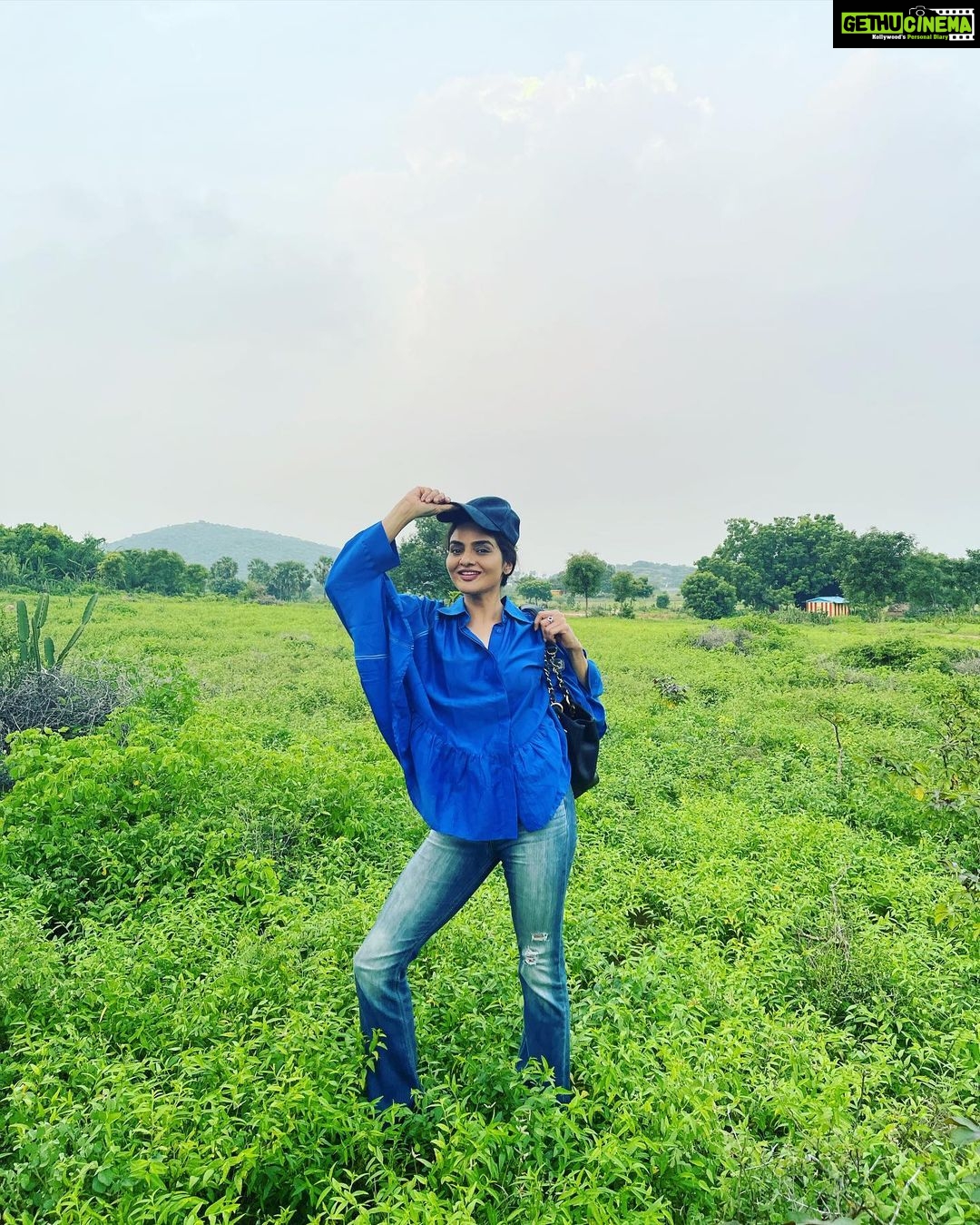 Madhoo Instagram - #loveopenspaces 💜💜💜💜💜💜