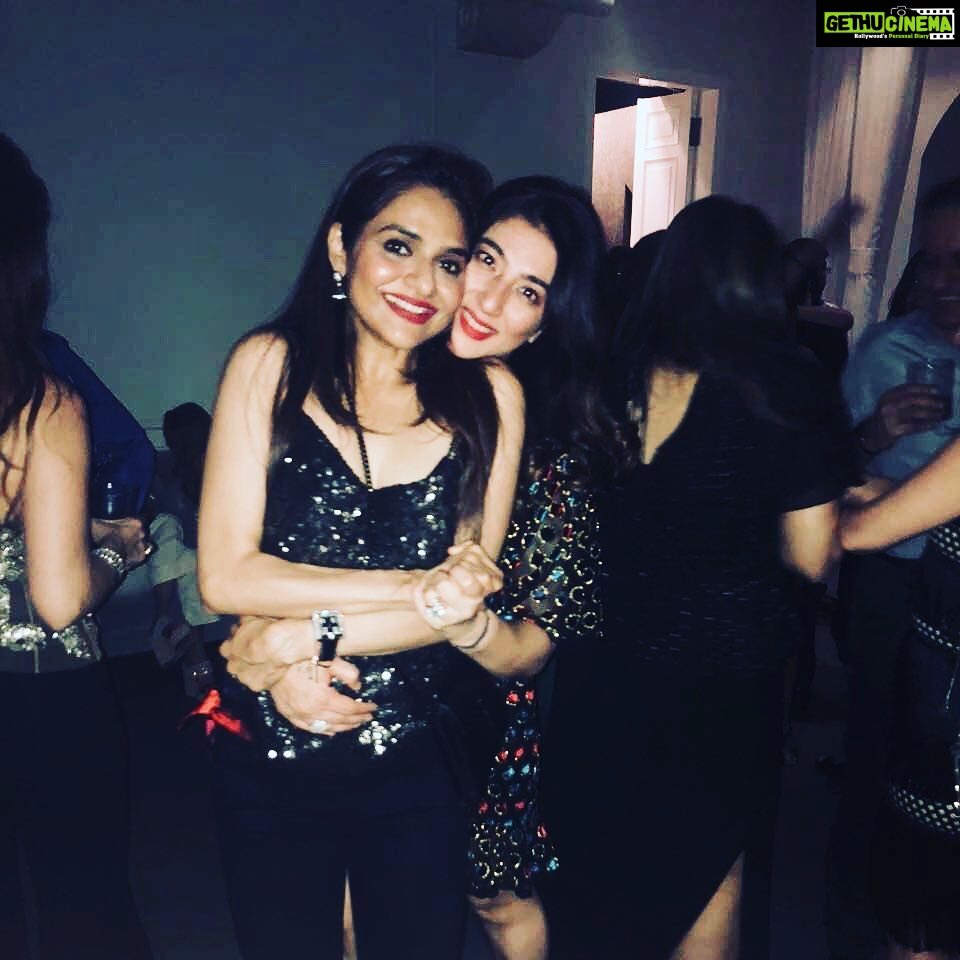 Madhoo Instagram - @reshmavazirani1 ❤️❤️❤️