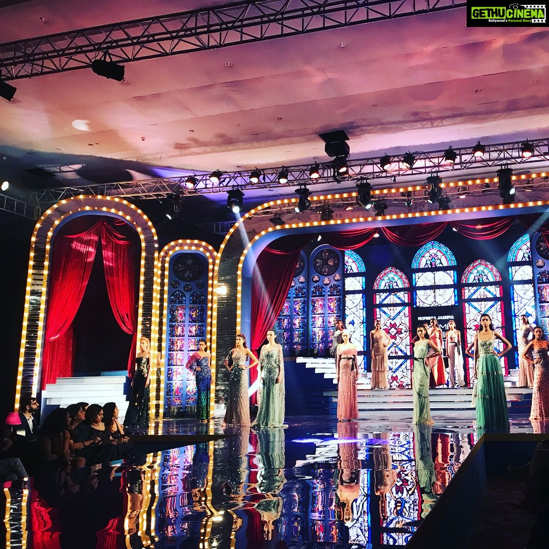 Madhoo Instagram - @monishajaising fabulous ❤️❤️❤️❤️