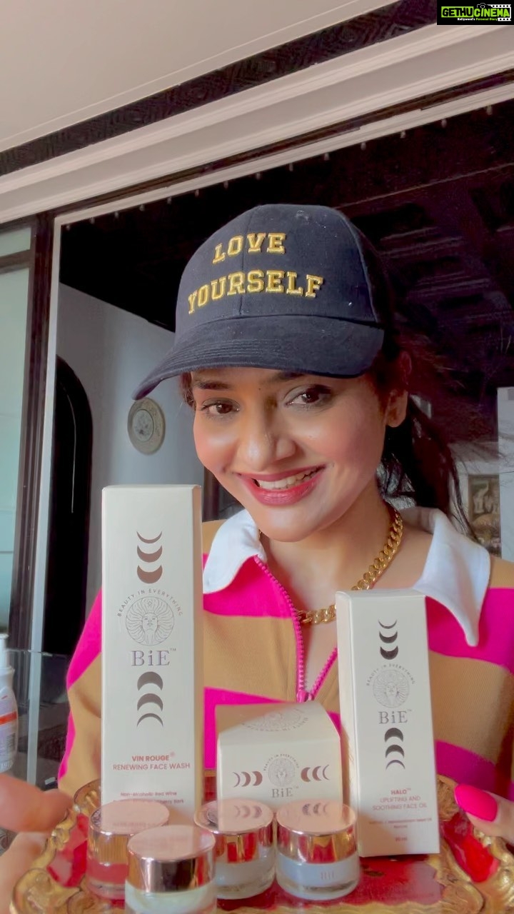 Madhoo Instagram - #bie beauty in everything . @beauty.by.bie @queeniesinghh . I love my superpower almond cream 🌈🌈🌈🌈 #feelbeautiful #lookbeautiful #loveyourself Mumbai, Maharashtra