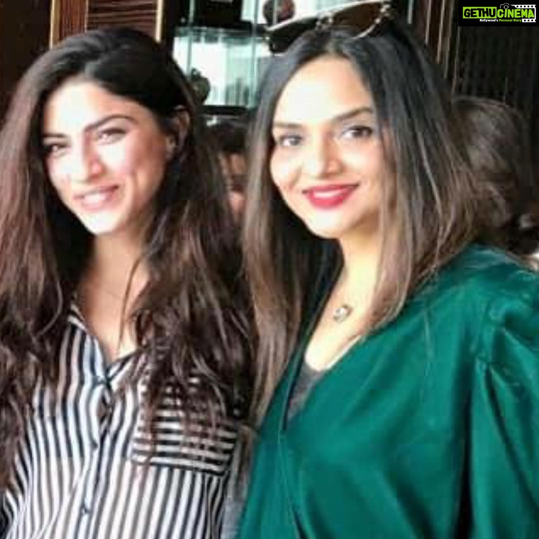Madhoo Instagram - @sapnapabbi_sappers ❤️my pretty friend