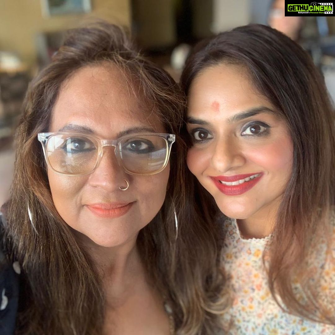 Madhoo Instagram - My dearest dearest darling Shamz @sharmillakhanna happy happy birthday. May motherβs love be always with you πππππππππππ