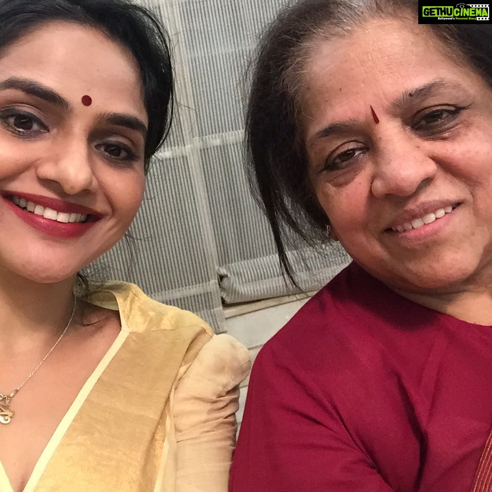 Madhoo Instagram - Wen u have a mother u need nothing more ❤️❤️❤️