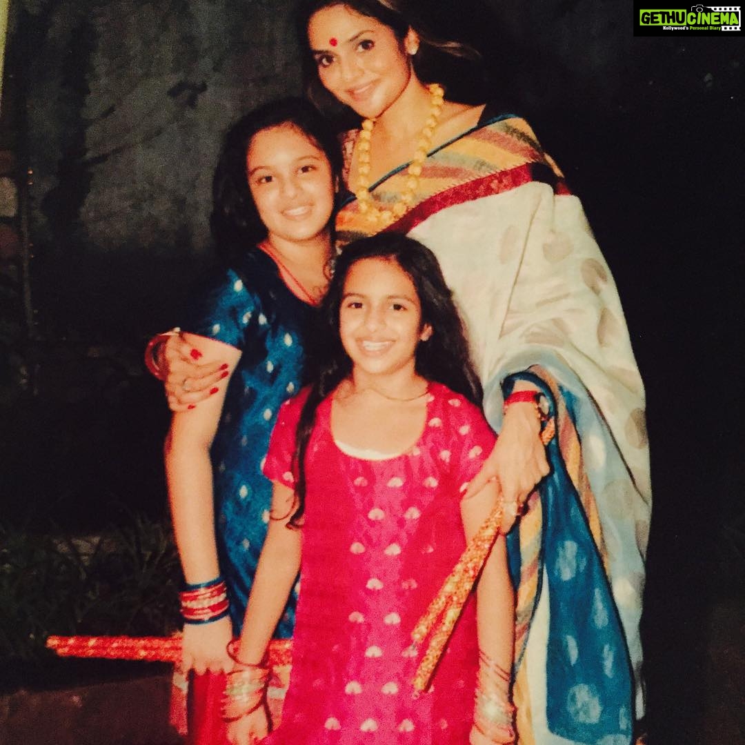 Madhoo Instagram - Wen kids were babies ❤️