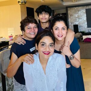 Madhoo Instagram - @rithvickkrishna  @vinigini6  fantastic time spent with my favs💖💖💖💖