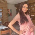 Madhoo Instagram - #lovepink Mumbai, Maharashtra