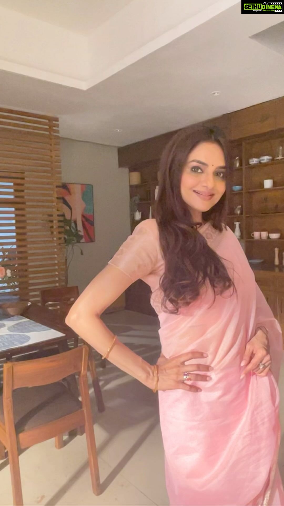 Madhoo Instagram - #lovepink Mumbai, Maharashtra