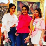 Madhoo Instagram - @opa.mumbai @sharmillakhanna @ameyaashah @keiashahh @aiyana.paes @rhea100