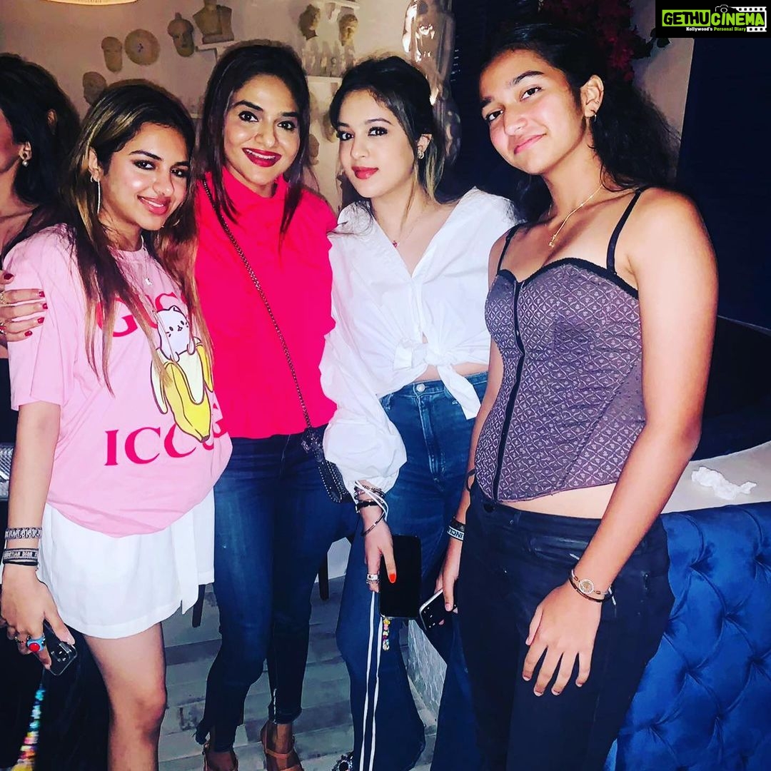 Madhoo Instagram - @opa.mumbai @sharmillakhanna @ameyaashah @keiashahh @aiyana.paes @rhea100