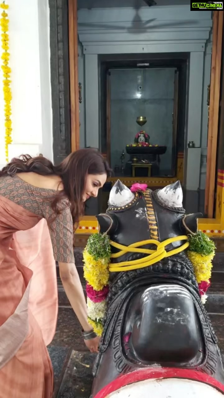 Madhoo Instagram - #prayer #grateful 💞💞💞💞 @gm6.bridalmakeup @raju_star_s9