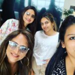 Madhoo Instagram – @sharmillakhanna @shaanskhanna  @keiashahh 💞💞💞💞💞💞💞