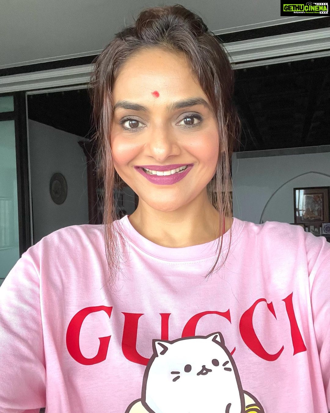 Madhoo Instagram - #justsaying 💗💗💗