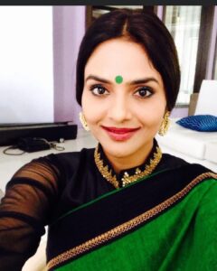 Madhoo Instagram - #greenisthenewglam #sundayfunday 😍