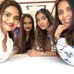 Madhoo Instagram - 💜💜💜💜 @sujata2167 @shreyaagarwal7 #funnn