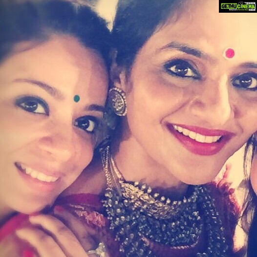 Madhoo Instagram - Happy birthday dearest @rupal_mafatlal 💝💝💝