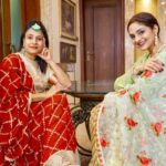 Madhoo Instagram - Happy birthday @archanajhaveri 💄