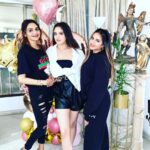 Madhoo Instagram - 🙏🏼love u forever my babies 💕💜