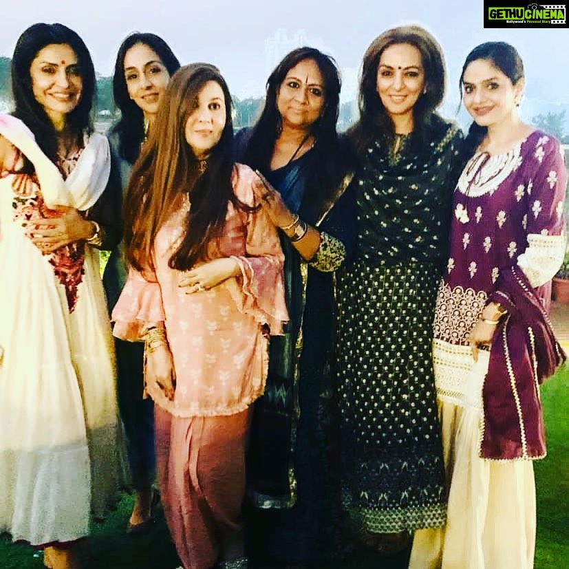 Madhoo Instagram - Diwali cheers 💜💜💜💜