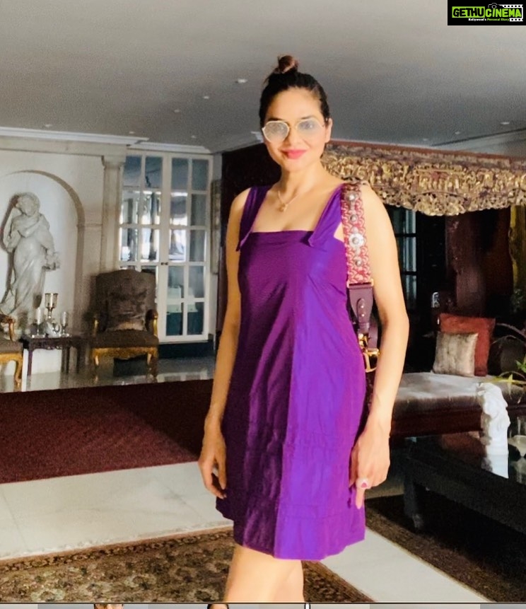 Madhoo Instagram - Great reason to get ready #teaparty with #gorgeouschicas 🥰
