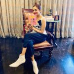 Madhoo Instagram – @imeshadeol @penguinindia #ammamia thank you for such an easy read but impactful . All mothers to be and new mothers must must get this. From colicky to curd curry u can find everything here. Wish my Bittu had given me this wen my Amu & keiu we’re babies 💖💖💖💖💖