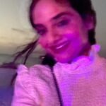 Madhoo Instagram - Maldives fun capsule💜💜💜 @keiashahh @iamjaymmehta @iamjuhichawla @radsmehta @jahnavi_mehta @arjun_jm11 @trishalatandon @aryamantandon Four Seasons Resorts Maldives