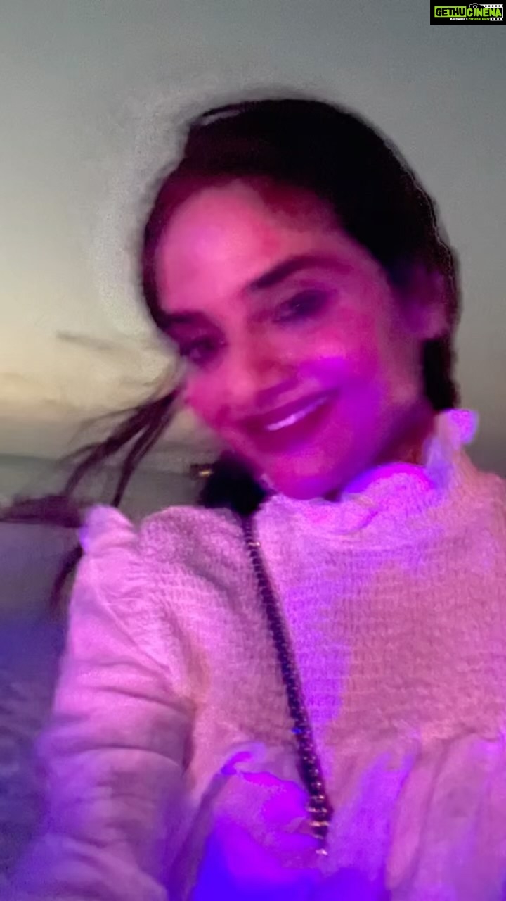 Madhoo Instagram - Maldives fun capsule๐๐๐ @keiashahh @iamjaymmehta @iamjuhichawla @radsmehta @jahnavi_mehta @arjun_jm11 @trishalatandon @aryamantandon Four Seasons Resorts Maldives