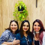 Madhoo Instagram - Dearest dearest sweet @parul_v_shah ❤️❤️❤️❤️