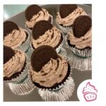 Madhoo Instagram - My baby Keia and Yashaa have started a cupcake business. Go follow and DM their account to place your orders!! The new business women in town ❤️❤️❤️❤️ so proud! @onebiteisallittakes @keiashahh @yashaadalal