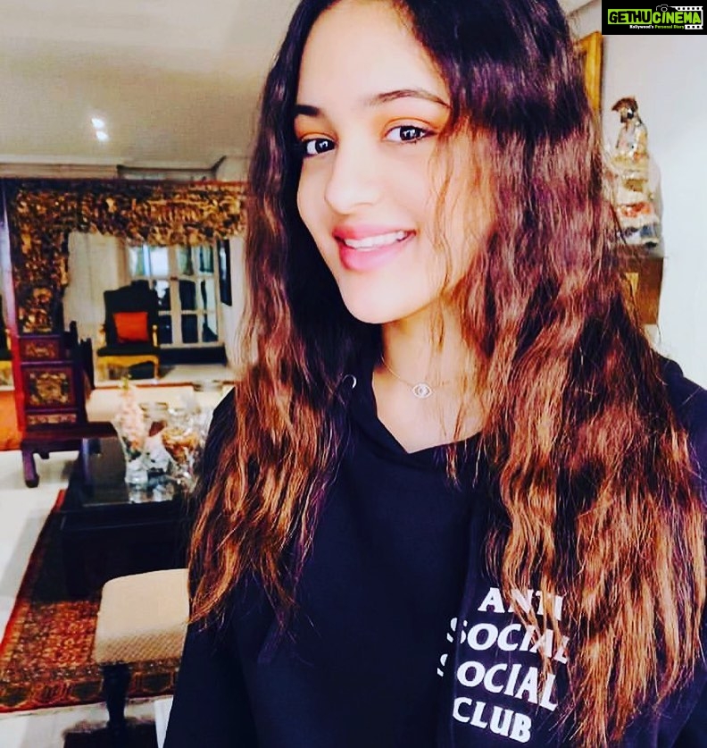 Madhoo Instagram - My No 1 person in the whole wide world ❤️❤️❤️