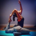 Madhumila Instagram – One leg king pigeon🤘💝
#onelegkingpigeonpose #yogagirl #yoga #torontoyoga Toronto, Ontario