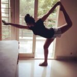 Madhumila Instagram – #natarajasana (Lord Of The Dance Pose) to #balancebody #concentration #mindfulness #fantasypartner #intoxicatemysoul  #yogisidea 💕✨ @416yogi 🤘😋