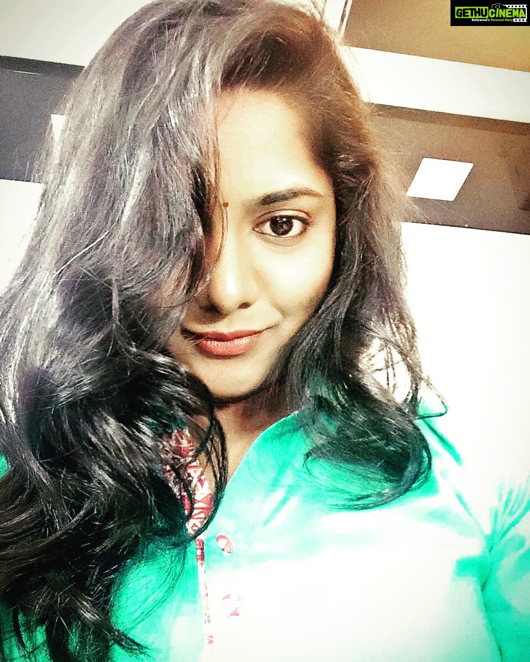 Madhumila Instagram - 💕🤗got something to tell u 😇
