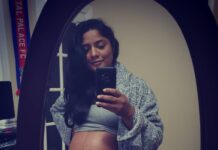 Madhumila Instagram - We’ve been cooking up something....❤💣💫 #bumppic #mathumila #37weekspregnant #eatlikeamonster #instamommy #promotedtomommy #seriousproject