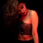 Madhuurima Instagram - If you want to be a conduit for God’s grace , you don’t have to be lined with gold . Copper will do ! Shot by @painted.lenss #copper #laugh #rosegold #metallica #beauty #fashion #mood #sensuous #sensuality #portrait #instamood #instalike #instagood #shebang #nyrabanerjee