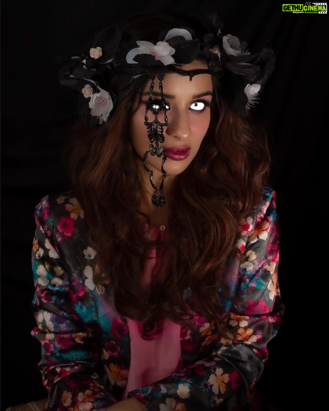 Madhuurima Instagram - Choose the best one. Shot and styled by @painted.lenss #voting #halloween #halloweenmakeup #halloweencostume #halloween2020 #hallo