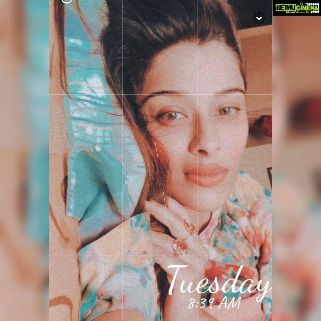 Madhuurima Instagram - And that’s my Tuesday face 🥰 #tuesday #tuesdayvibes #tuesdaymotivation #tuesdaythoughts #tuesdaymorning #instadaily #instagood #instagram #insta #instamood #wokeuplikethis #pretty #prettyface #explorepage #explore #exploremore #instagram #filters #snapchat👻 #snapchat