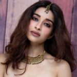 Madhuurima Instagram - When u dream about someone , it speaks of the deep spiritual connection. There are times u say unsaid things through your dreams . Love the dream telepathy . Shot by @sanjeevasherphotography makup hair by me. #india #indian #ethenic #nyrabanerjee #bollywood #actress #actor #star #explore #portraits #beauty #prettygirls #pretty #swag #feature #goddess #photoshoot #picoftheday #picoftheweek #portraitphotography #portrait #portrait_shots #love #life #lifestyle #mylove #mylife #loveislove #loveyourself #lover