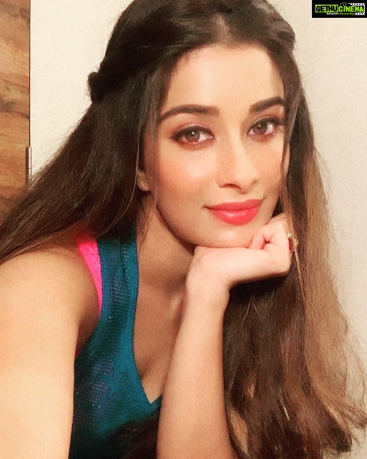 Madhuurima Instagram - In the blink of an eye, something happens by chance - when you least expect it - sets you on a course that you never planned, into a future you never imagined #blink #blinks #future #life #lifestyle #lifequotes #lifeisgood #lifeisbeautiful #loveislife #love #essence