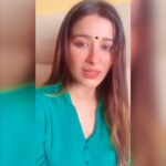 Madhuurima Instagram - Kabhi romantic kabhi pathos ! Dedicated to the current rains ! #rains #storm #romantic #reels #explorepage #explore #exploremore #explorar #nyrabanerjee #izzat #song . Song is from movie “Ijazzat” #love #climate #weather #romantic #beautiful #green #monsoon #rainyday #rainynight