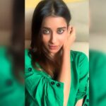 Madhuurima Instagram - Green in nature is one thing, green in literature another. ❤️ Go green ! Go girl! Green world! #green #nature #portrait #selfie #shotoniphone #greeneyes #world #loveyou #loveyourself #live #love #life #morning #motivation #loved #gratitude #blessed