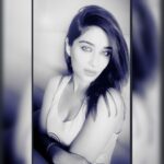 Madhuurima Instagram - Somewhere over the rainbow, skies are blue, and the dreams that you dare to dream really do come true! #blue #bluelivesmatter #bluesky #blueeyes #bluehair