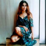 Madhuurima Instagram - I look like a damsel lost in thoughts ......... 🙄🙄. #thoughtoftheday #bluesky #blueeyes #blueheeler #green #greenyourfeed #dress