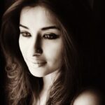 Madhuurima Instagram - Tere jaane ka gham Aur na aane ka gham Phir zamaane ka gham Kya karein? Raah dekhe nazar Raat bhar jaag kar Par teri toh khabar na mile Bahut aayi gayi yaadein Magar iss baar tum hi aana Iraade phir se jaane ke nahi laana Tum hi aana! ❤️.