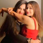Madhuurima Instagram - Thank you so much for this surprise my lifelines 😍😍 And a very happy anniversary my teddy bear @akansha_trehan 💋 I love yu🥰. #1million #millionaire #million #blessed