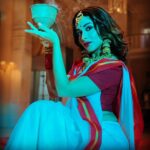 Madhuurima Instagram - When you feel empowered ! Bestowed upon Maa Durga’s blessings. Feeling blessed. #gratitude . Gratitude for this life, the work I’m doing , the people around me and the opportunities I get. With this Dhunuchi dance I thank Maa fir everything. For the first time I didnot have the time to visit Pandals etc , but my work gives me everything that I desire. Thank you thank you. Thank you. #duggadugga #love #victory #glory #divyadrishti #nyrabanerjee #bollywood #durgapuja #dhunuchinaach @shivanishirali has made me look so awesome @manasimanojofficial jewellery , @prakritikasparsh credit for clicking these goes to you. Thank you @muktadhond fir giving me this platform my stage fir performance ❤️#bollywood #pinkvilla #dharma #redchillis #star #awards #gold #diamond