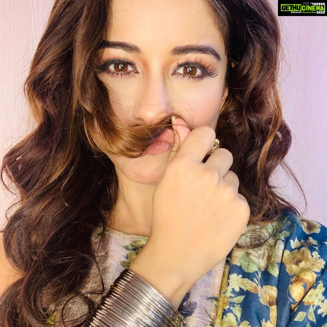 Madhuurima Instagram - Coz I thought after a long time I got a refreshing look in #Divyadrishti makup by @nandiniprajapatiupadhyay , styling @shivanishirali #nyrabanerjee #actor #pic #iphone #instagram #actorslife #unicorn #nudemakeup #skincare #beauty #eyes #love #follow