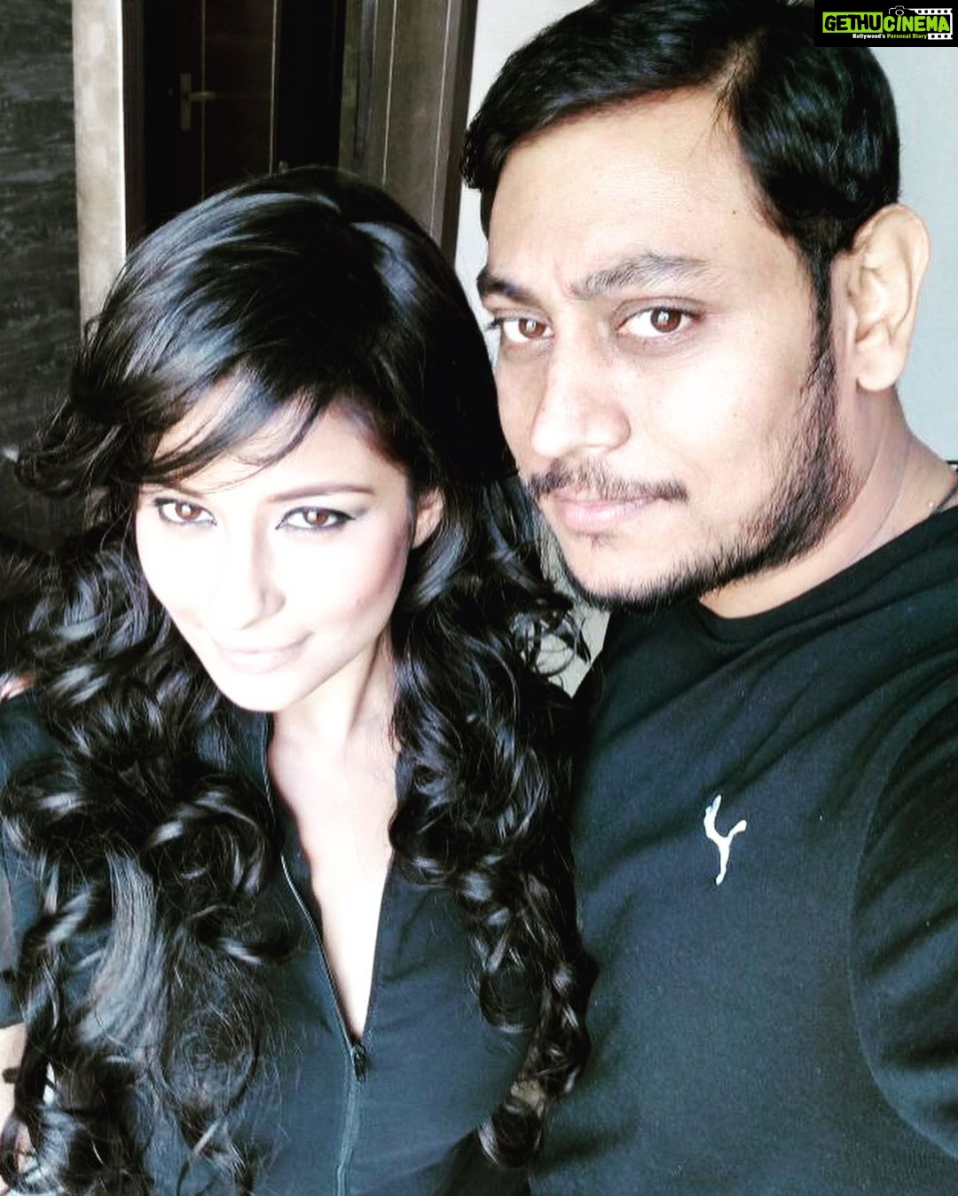 Madhuurima Instagram - Happy happpy happpy birthday my @mr_moment so many years of togetherness and still counting. Wish u all the love , luck and success. We always be the besties ❤️❤️❤️❤️❤️