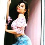 Madhuurima Instagram - @stalkbuylove makes me stalk u , love u and buy u ❤️❤️❤️